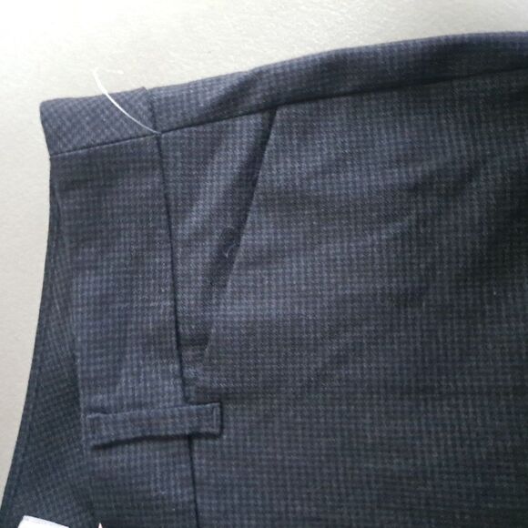 Gap Ladies Slim Cropped pants NWOT - Picture 8 of 11